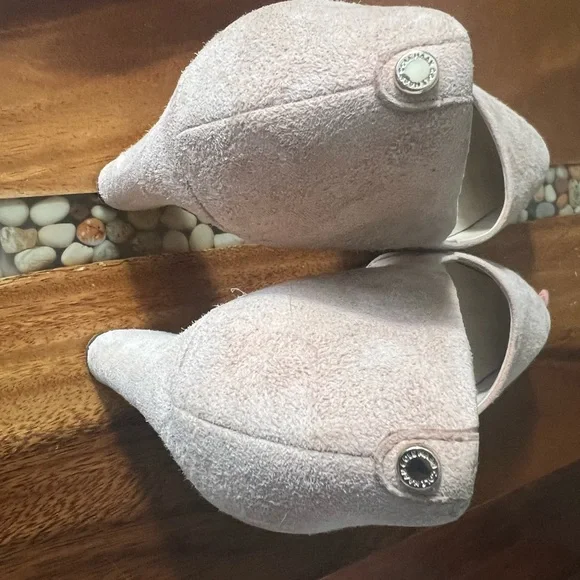 Blush colored suede pumps with thick heel - Picture 10 of 10